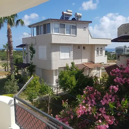 Villa Am Strand Vila *